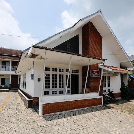 Reddoorz Near Moro Mall Purwokerto Ngoại thất bức ảnh