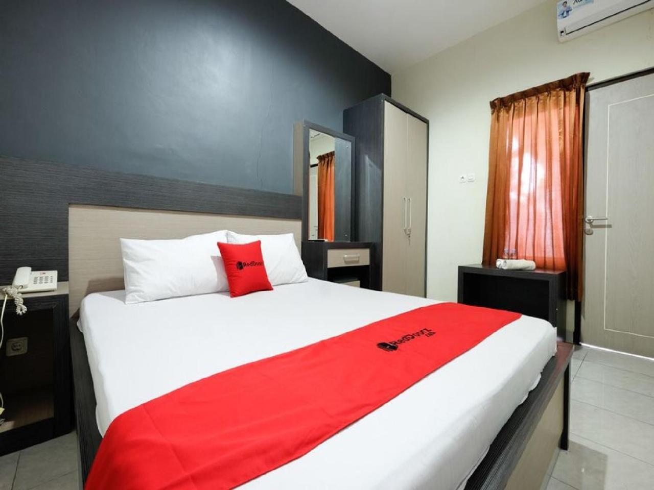Reddoorz Near Moro Mall Purwokerto Ngoại thất bức ảnh